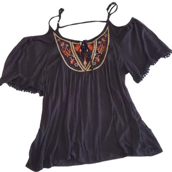Maurices Black Floral Embroidered Cold Shoulder Spaghetti Strap Top Small - Picture 1 of 7